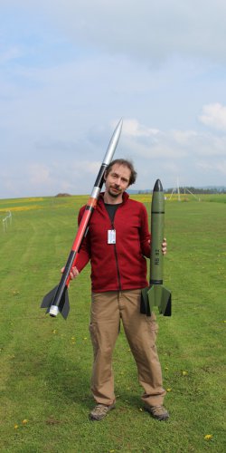 img_8124 michal krauz s black brandtem a katusi w